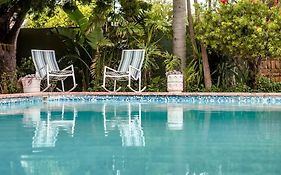 Admirals Lodge Guest House And Brightways Self Catering Apartments